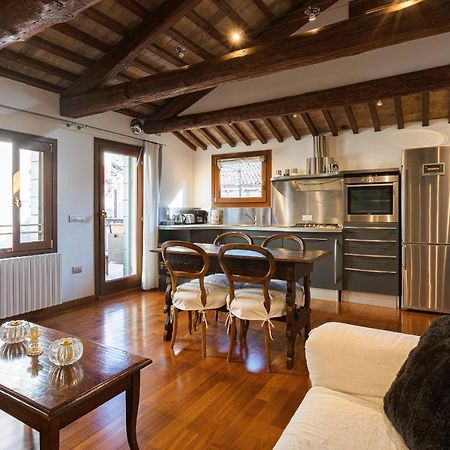 Apartamento San Marco Luxury Loft With Terrace Venecia Exterior foto