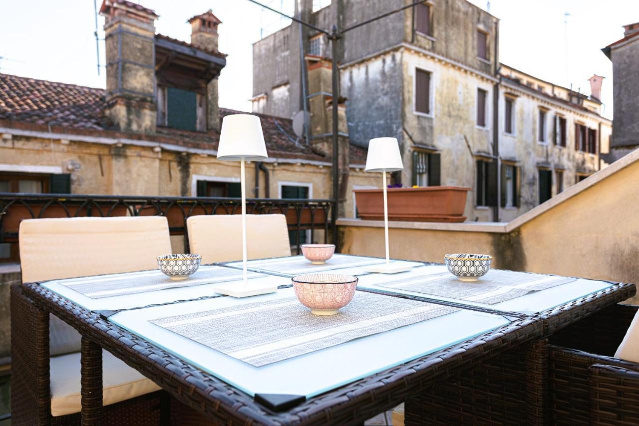 Apartamento San Marco Luxury Loft With Terrace Venecia Exterior foto