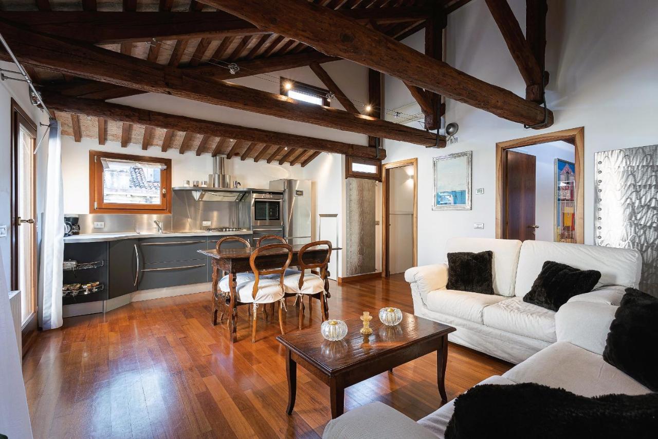 Apartamento San Marco Luxury Loft With Terrace Venecia Exterior foto