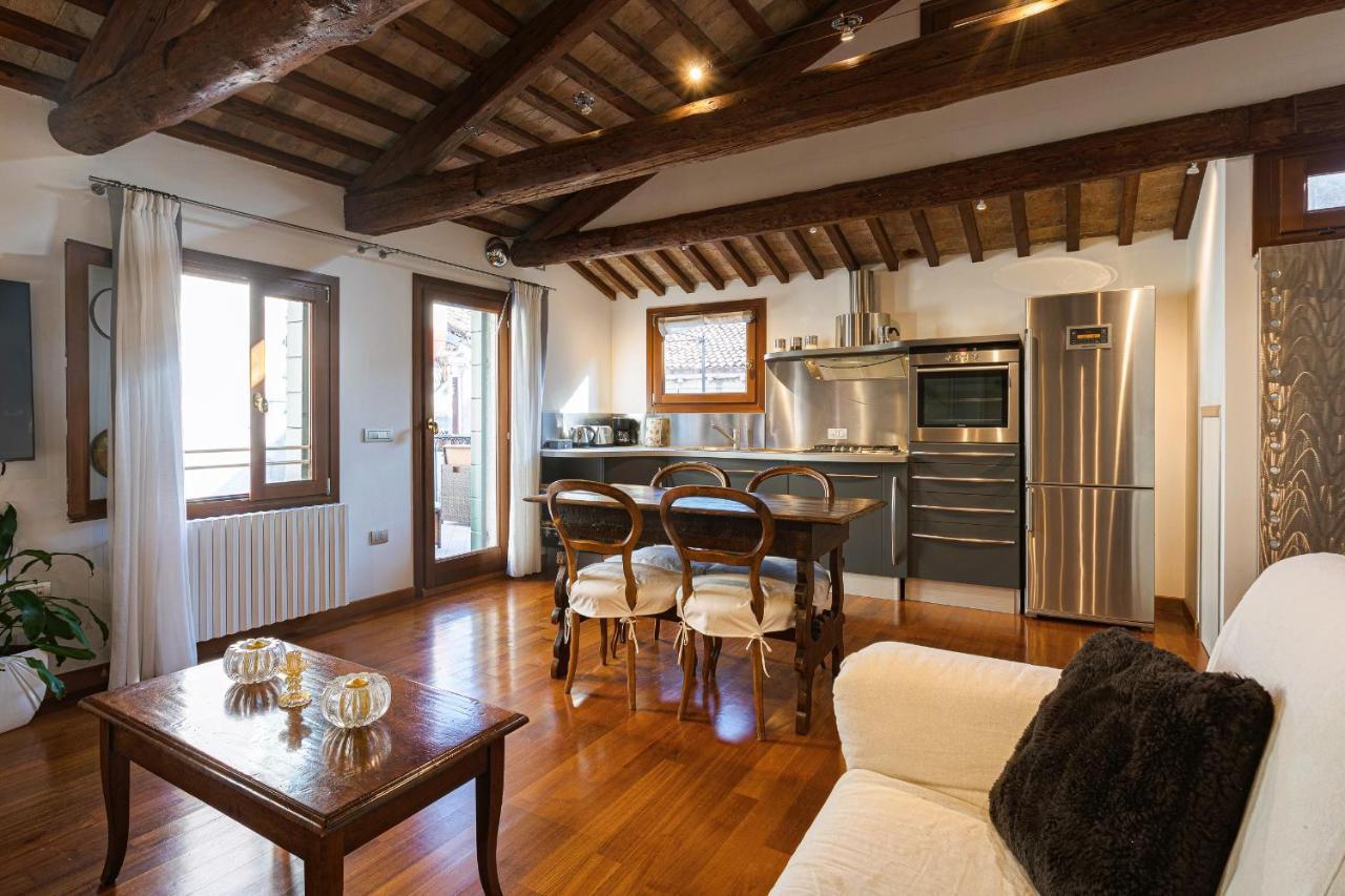 Apartamento San Marco Luxury Loft With Terrace Venecia Exterior foto